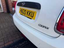 MINI Convertible 1.5 Cooper Classic Convertible 2dr Petrol Steptronic Euro 6 (s/s) (136 ps) 