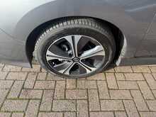 Nissan Leaf 40kWh Tekna Hatchback 5dr Electric Auto (150 ps) 