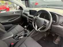 Hyundai TUCSON 1.6 GDi S Connect SUV 5dr Petrol Manual Euro 6 (s/s) (132 ps) 