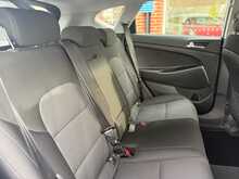 Hyundai TUCSON 1.6 GDi S Connect SUV 5dr Petrol Manual Euro 6 (s/s) (132 ps) 