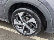Hyundai TUCSON 2.0 CRDi Premium SE SUV 5dr Diesel Auto 4WD Euro 6 (185 ps) 