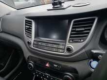 Hyundai TUCSON 2.0 CRDi Premium SE SUV 5dr Diesel Auto 4WD Euro 6 (185 ps) 