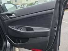 Hyundai TUCSON 2.0 CRDi Premium SE SUV 5dr Diesel Auto 4WD Euro 6 (185 ps) 