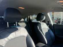 Kia Niro 1.6h GDi 2 SUV 5dr Petrol Hybrid DCT Euro 6 (s/s) (139 bhp) 