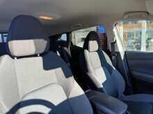 Nissan Qashqai 1.3 DIG-T N-Connecta SUV 5dr Petrol Manual Euro 6 (s/s) (140 ps) 