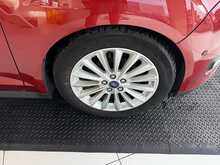 Ford C-Max 1.0T EcoBoost Titanium MPV 5dr Petrol Manual Euro 6 (s/s) (125 ps) 