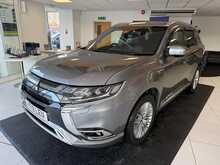 Mitsubishi Outlander 2.4h TwinMotor 13.8kWh 4h SUV 5dr Petrol Plug-in Hybrid CVT 4WD Euro 6 (s/s) (209 ps) 