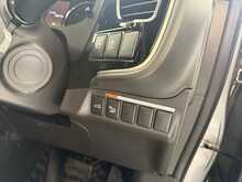Mitsubishi Outlander 2.4h TwinMotor 13.8kWh 4h SUV 5dr Petrol Plug-in Hybrid CVT 4WD Euro 6 (s/s) (209 ps) 