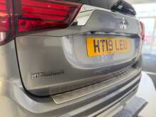 Mitsubishi Outlander 2.4h TwinMotor 13.8kWh 4h SUV 5dr Petrol Plug-in Hybrid CVT 4WD Euro 6 (s/s) (209 ps) 