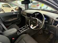 Kia Sportage 1.6 CRDi MHEV 2 SUV 5dr Diesel Hybrid DCT Euro 6 (s/s) (134 bhp) 