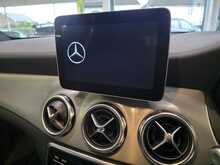 Mercedes-Benz GLA 2.1 GLA200d AMG Line (Premium Plus) SUV 5dr Diesel 7G-DCT 4MATIC Euro 6 (s/s) (136 ps) 