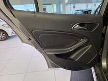 Mercedes-Benz GLA 2.1 GLA200d AMG Line (Premium Plus) SUV 5dr Diesel 7G-DCT 4MATIC Euro 6 (s/s) (136 ps) 