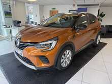 Renault Captur 1.3 TCe Iconic SUV 5dr Petrol Manual Euro 6 (s/s) (130 ps) 