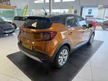 Renault Captur 1.3 TCe Iconic SUV 5dr Petrol Manual Euro 6 (s/s) (130 ps) 