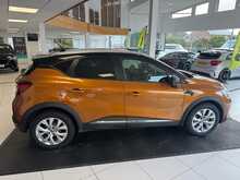 Renault Captur 1.3 TCe Iconic SUV 5dr Petrol Manual Euro 6 (s/s) (130 ps) 