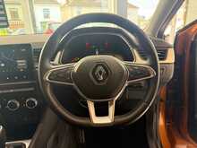 Renault Captur 1.3 TCe Iconic SUV 5dr Petrol Manual Euro 6 (s/s) (130 ps) 