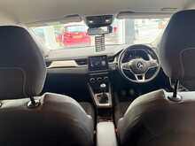 Renault Captur 1.3 TCe Iconic SUV 5dr Petrol Manual Euro 6 (s/s) (130 ps) 