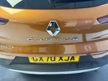 Renault Captur 1.3 TCe Iconic SUV 5dr Petrol Manual Euro 6 (s/s) (130 ps) 