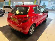 Toyota Yaris 1.0 VVT-i Icon Hatchback 5dr Petrol Manual Euro 6 (69 ps) 