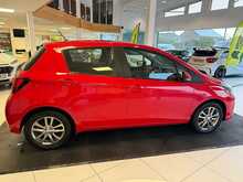 Toyota Yaris 1.0 VVT-i Icon Hatchback 5dr Petrol Manual Euro 6 (69 ps) 