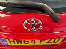 Toyota Yaris 1.0 VVT-i Icon Hatchback 5dr Petrol Manual Euro 6 (69 ps) 