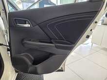 Honda Civic 1.8 i-VTEC SE Plus (Navi) Hatchback 5dr Petrol Auto Euro 6 (142 ps) 