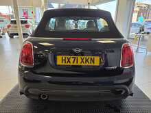 MINI Convertible 1.5 Cooper Exclusive Convertible 2dr Petrol Manual Euro 6 (s/s) (136 ps) 