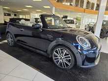 MINI Convertible 1.5 Cooper Exclusive Convertible 2dr Petrol Manual Euro 6 (s/s) (136 ps) 