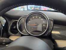 MINI Convertible 1.5 Cooper Exclusive Convertible 2dr Petrol Manual Euro 6 (s/s) (136 ps) 