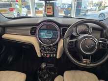 MINI Convertible 1.5 Cooper Exclusive Convertible 2dr Petrol Manual Euro 6 (s/s) (136 ps) 