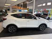 MG MG ZS 1.5 VTi-TECH Exclusive SUV 5dr Petrol Manual Euro 6 (s/s) (106 ps) 
