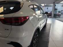 MG MG ZS 1.5 VTi-TECH Exclusive SUV 5dr Petrol Manual Euro 6 (s/s) (106 ps) 