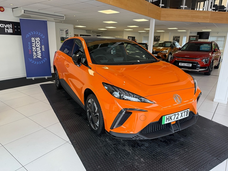 64kWh Trophy Long Range Hatchback 5dr Electric Auto (203 ps)