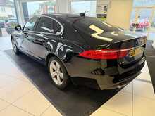 Jaguar XF 2.0d Portfolio Saloon 4dr Diesel Auto Euro 6 (s/s) (180 ps) 