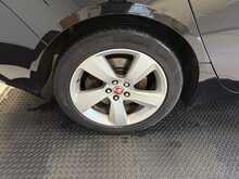 Jaguar XF 2.0d Portfolio Saloon 4dr Diesel Auto Euro 6 (s/s) (180 ps) 