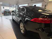 Jaguar XF 2.0d Portfolio Saloon 4dr Diesel Auto Euro 6 (s/s) (180 ps) 