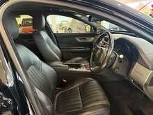 Jaguar XF 2.0d Portfolio Saloon 4dr Diesel Auto Euro 6 (s/s) (180 ps) 