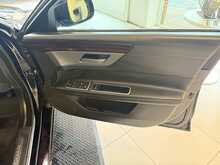 Jaguar XF 2.0d Portfolio Saloon 4dr Diesel Auto Euro 6 (s/s) (180 ps) 