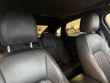 Jaguar XF 2.0d Portfolio Saloon 4dr Diesel Auto Euro 6 (s/s) (180 ps) 