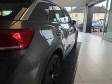 Volkswagen T-Roc 1.5 TSI GPF EVO SE SUV 5dr Petrol DSG Euro 6 (s/s) (150 ps) 