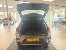 Volkswagen T-Roc 1.5 TSI GPF EVO SE SUV 5dr Petrol DSG Euro 6 (s/s) (150 ps) 