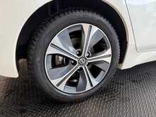 Nissan Leaf 40kWh Tekna Hatchback 5dr Electric Auto (150 ps) 
