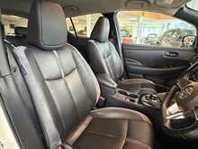 Nissan Leaf 40kWh Tekna Hatchback 5dr Electric Auto (150 ps) 