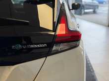 Nissan Leaf 40kWh Tekna Hatchback 5dr Electric Auto (150 ps) 
