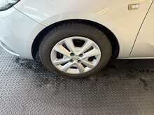Vauxhall Corsa 1.4i ecoTEC Design Hatchback 5dr Petrol Easytronic Euro 6 (s/s) (90 ps) 
