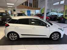 Hyundai i20 1.4 Premium Nav Hatchback 5dr Petrol Auto Euro 6 (100 ps) 
