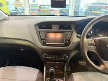 Hyundai i20 1.4 Premium Nav Hatchback 5dr Petrol Auto Euro 6 (100 ps) 