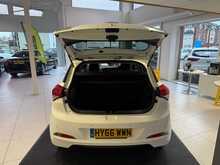 Hyundai i20 1.4 Premium Nav Hatchback 5dr Petrol Auto Euro 6 (100 ps) 