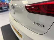 Hyundai i20 1.4 Premium Nav Hatchback 5dr Petrol Auto Euro 6 (100 ps) 