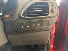 Hyundai i30 1.4 T-GDi Premium SE Fastback 5dr Petrol Manual Euro 6 (s/s) (140 ps) 